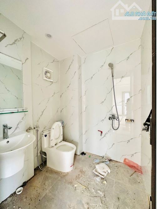 8 TẦNG 95M 15 PHÒNG THANG MÁY DÒNG TIỀN 45TR/THÁNG CHỈ 15 TỶ - 3