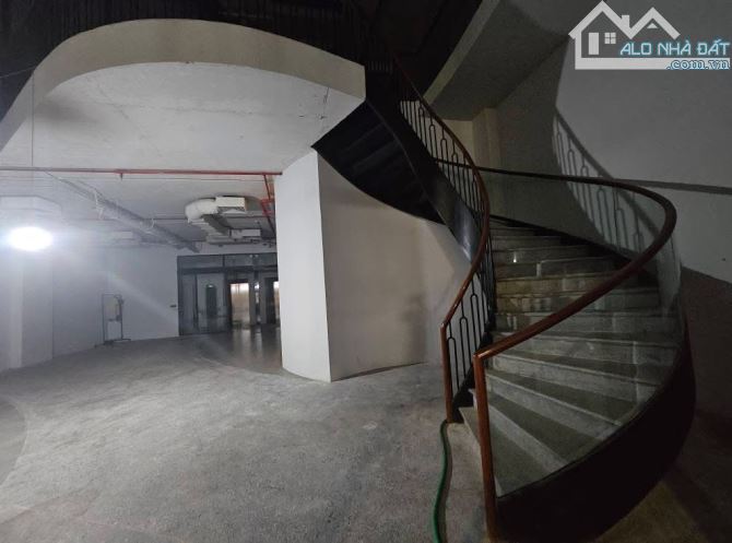 Bán Toà nhà 10t, mặt phố Xuân La, Tây Hồ. Dt 267m2, mt 12m. Giá chào 230 tỷ. - 3