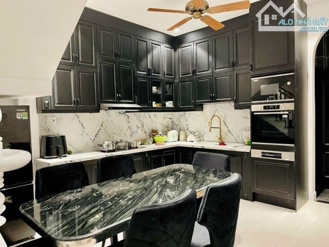 NGAY VINCOM NAM LONG - HÀNG XÓM CA SĨ NỔI TIẾNG - FULL NỘI THẤT CAO CẤP - HẺM XE HƠI TỚNHÀ - 3