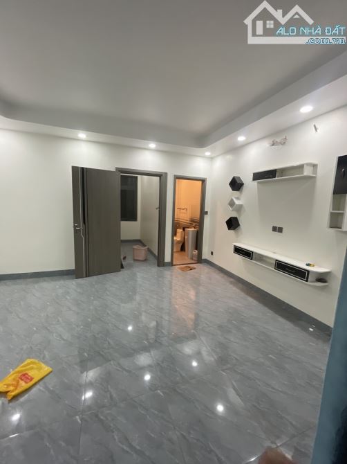 6 TỶ 3 - NHÀ 4 TẦNG - 60 M2 - HOÀN CÔNG - KDC PHÚ HỒNG THỊNH, P.ĐÔNG HÒA, TP.HCM - 3