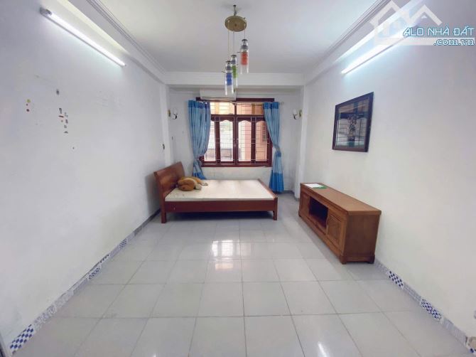 Cho thuê nhà ngõ 211 Vĩnh Hưng, 30m² x 5 tầng, 3PN, 4 WC, 10.5 Triệu/th - 3