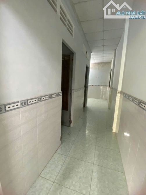 Cắt lỗ cần bán nhanh căn nhà ngay Tân Hiệp Hóc Môn  107m2 Sổ Hồng Riêng 815triệu Bao Phí - 3