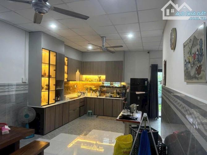 BÁN NHÀ VƯỜN BÌNH CHÁNH LÊN THỔ 90M2 TỔNG DT 205M2 800TR SỔ HỒNG RIÊNG - 3