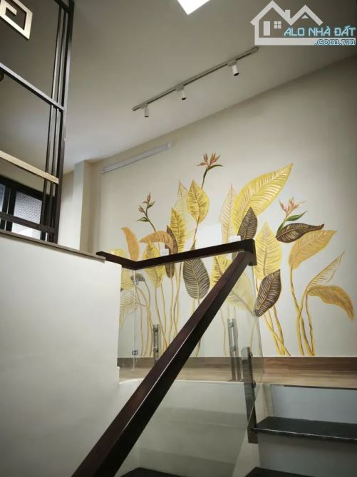 SIÊU HIẾM NHÀ ĐẸP PHỐ NGUYỄN VĂN CỪ –DT 48M² – MT 5M – 5 TẦNG – Ô TÔ ĐỖ CỬA GIÁ 10.X TỶ - 3