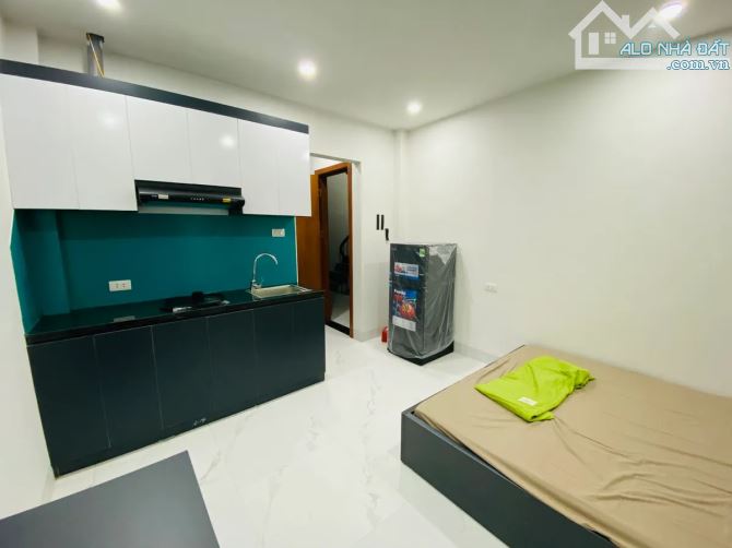 11 tỷ - Bán nhà dòng tiền Phố Trung Kính- Nhà 6 tầng - 45m2 - Lô góc - 3