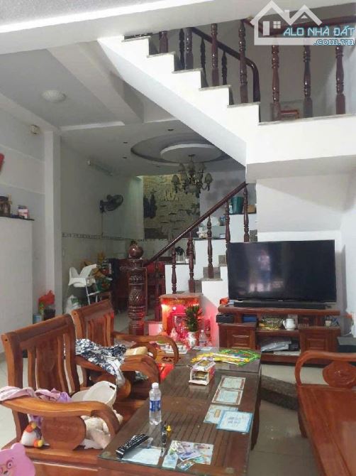 BÁN NHÀ 2 tầng ngang (7x13) 85m² Hẻm 7m thông sát đường TÔ NGỌC VÂN, phường THẠNH XUÂN, Q1 - 3