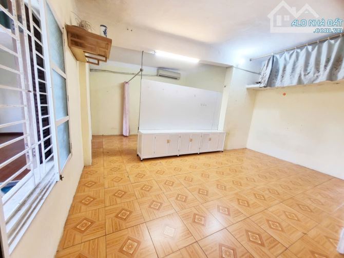 BÁN NHÀ TẬP THỂ NGUYÊN BẢN – 43M² SỔ ĐỎ – DÙNG GẦN 75M² – 3.4 TỶ - 3