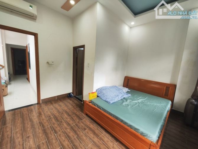 Bán nhà hẻm 766 Cách Mạng Tháng Tám Quận Tân Bình 68m2, 3PN chỉ 9 Tỷ 3 - 3
