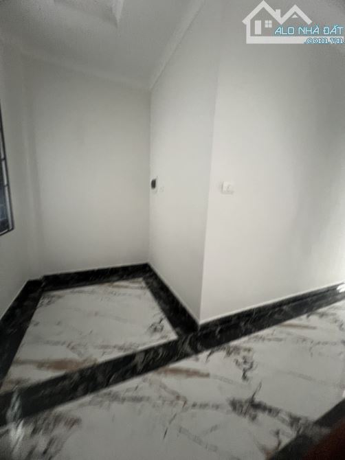 BÁN NHÀ PHỐ NGỌC THỤY – LONG BIÊN - 38M2 x 6 TẦNG – GIÁ 10.9 TỶ - 3