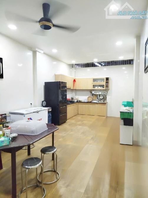 MẶT TIỀN KINH DOANH TÂN PHÚ - 120M2 - 3 TẦNG - FULL NỘI THẤT - ĐƯỜG 10M - CHỈ 12 TỶ NHẸ - 3