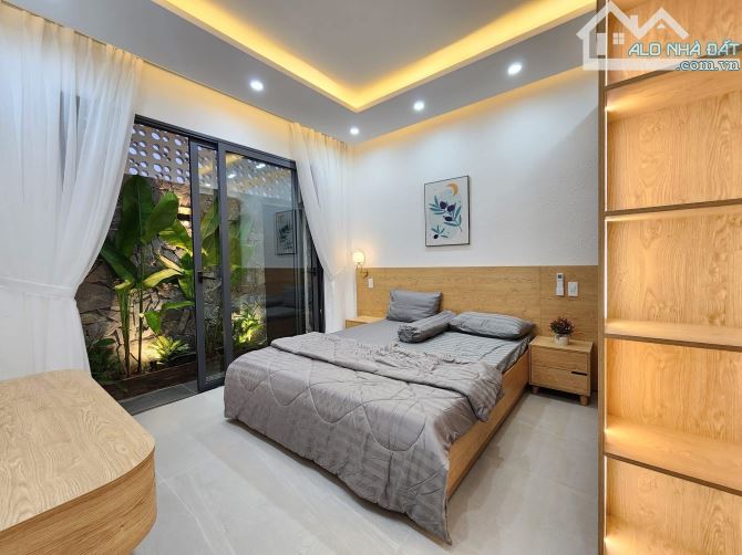 BÁN NHÀ PHỐ MỚI XÂY 102M² GIÁ CHỈ 2.2 TỶ, SHR, FULL NỘI THẤT, KHU DÂN CƯ SẦM UẤT. - 3