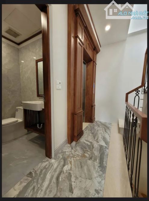 Cần bán nhà Khúc Thừa Dụ 7tầng thang máy full nội thất. - 3