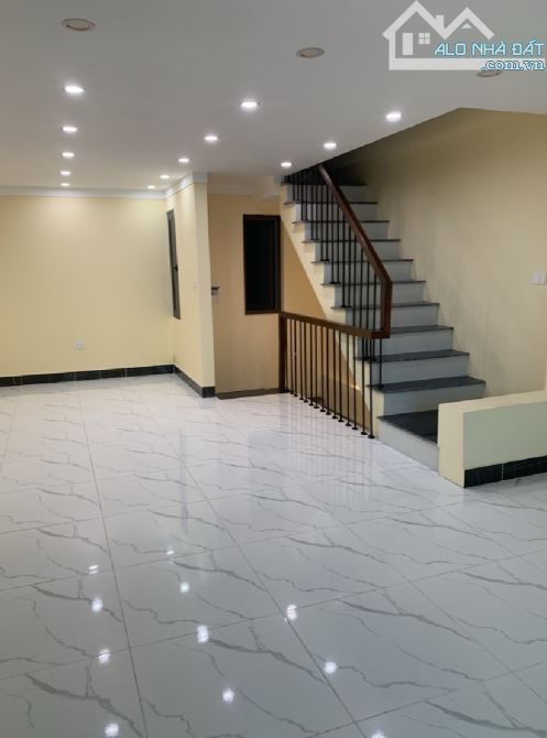 BÁN NHÀ 4 TẦNG TRUNG TÂM ĐÔNG ANH ĐẸP LUNG LINH GIÁ SIÊU HIẾM CHỈ HƠN 5 TỶ. - 3