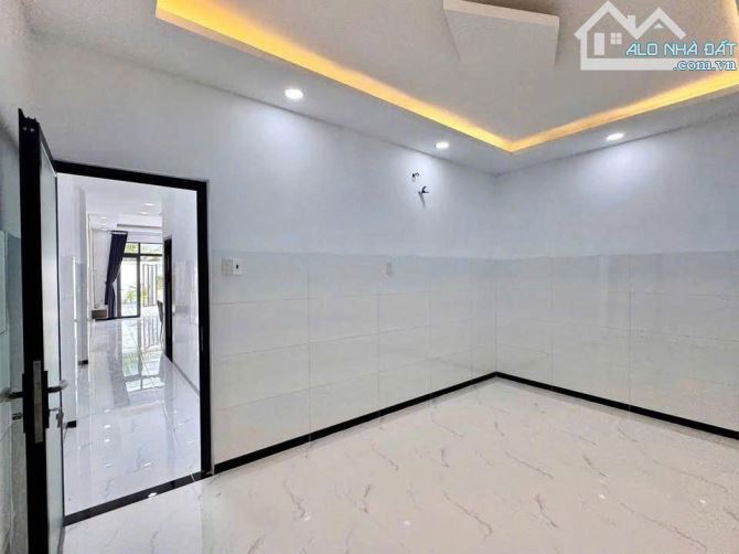 NHÀ CẤP 4 GIÁ SIÊU RẺ CHỈ 400TR SANG TÊN   NHÀ - 3