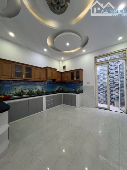 BÁN NHÀ MẶT TIỀN KINH DOANH CHO THUÊ 22tr/th TRẦN MINH QUYỀN - QUẬN 10 GIÁ 6tỷ490/ 70m2 - 3
