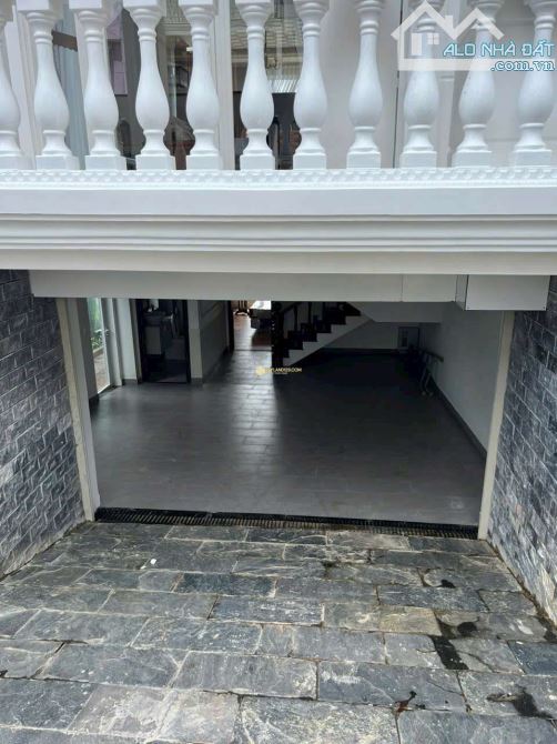 VILLA VIEW RỪNG THÔNG KQH AN SƠN 200m2 VUÔNG VỨC 4 TẦNG HOÀN CÔNG - 3