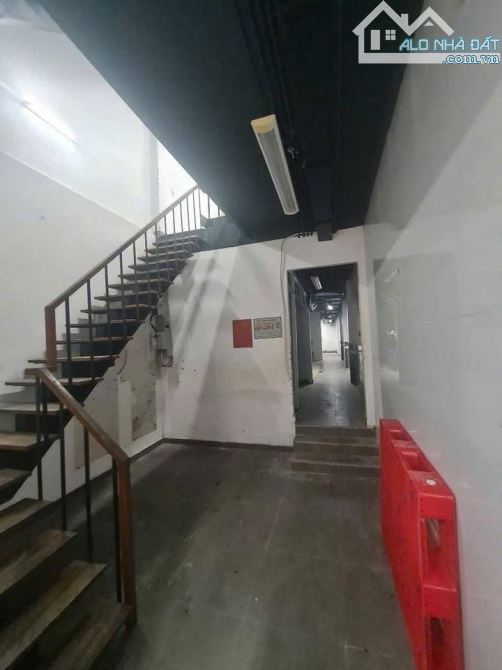 🏠[4mx35m]🏠 Nhà 4 tầng, 2 thang máy ❌ Mặt tiền số 66 Hồ Tùng Mậu, phường Bến Nghé, Quận 1 - 3