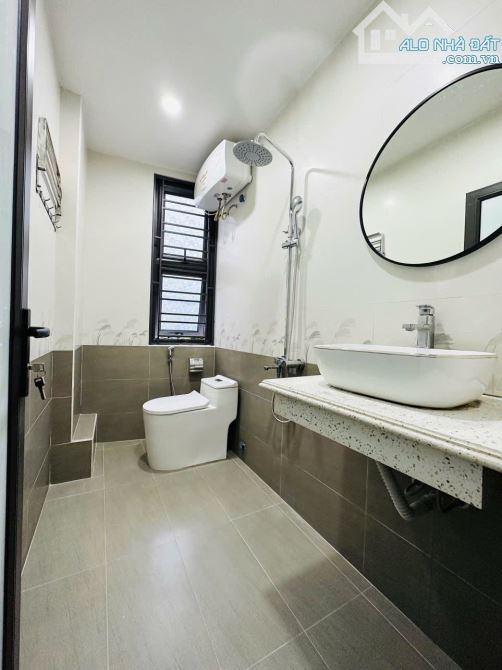 Nhà 3 tầng mặt đường thông gần cạnh TĐC Phương Khê - Đường 5m - 3