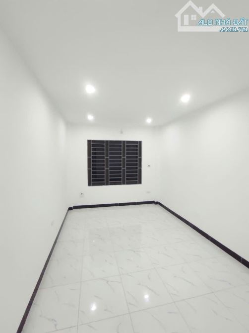 Nhà 4 tầng, không ngập, 30m2,sđcc, nhỉnh 4ty, ngõ số 18 Kim Giang, ngay Cầu Lủ. - 3