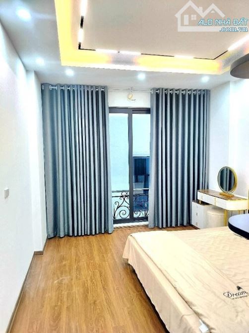 Bán nhà đẹp Ngã Tư Vọng! 35m2 x 5 tầng chỉ 8..tỷ - Dân xây, ngõ thoáng, rất gần phố - 3