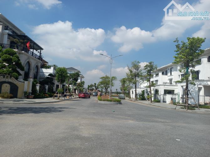 Bán biệt thự lô góc, ngay cổng chính đường 30m làng Viẹt Kiều- Vĩnh Niệm - 3