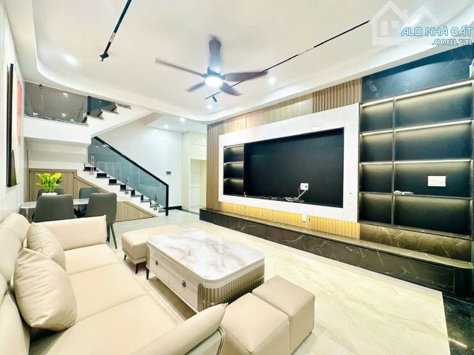 MSP:DC02 🏠 NHÀ ĐẸP TRẦN NGUYÊN HÃN – FULL NỘI THẤT –  GIÁ CỰC SỐC CHỈ 4,5 TỶ! - 3
