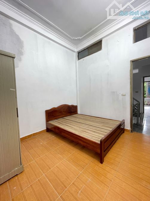 Cho thuê nhà ngõ 295 Bùi Xương Trạch, 40m² x 3 tầng 8.5 triệu/tháng - 3