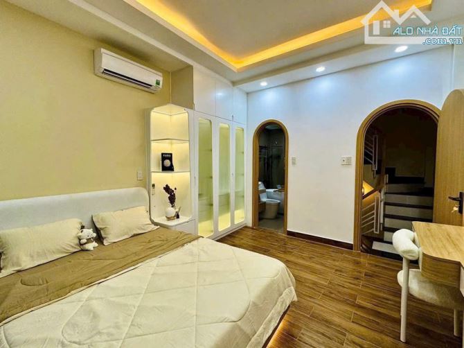 Xuân Phương 6.X tỷ, 5 tầng-35m, ngõ thông kinh doanh, 10m ra ô tô- view 2 thoáng, full NT - 3