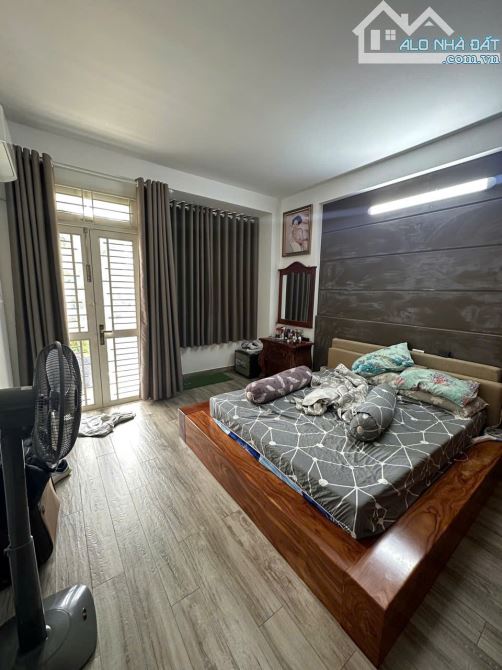 Hiếm ! Bán Nhà Bình Thạnh hẻm xe hơi 1sẹc , (4x15m) , KC 4 Tầng Thoáng Mát , 5 Phòng Ngủ - 3