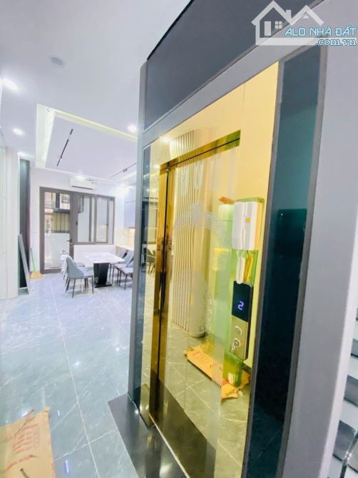 Bán nhà Trần Khát Chân - Lò Đúc 2 mặt thoáng trương sau 6 tầng thang máy - 3