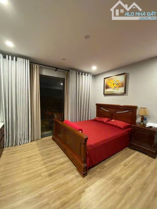 16 tỷ, 48,8m2, 6 tầng, MT 4,6 hồ Ba Mẫu mặt phố KD sầm uất , thang máy, view công viên - 3