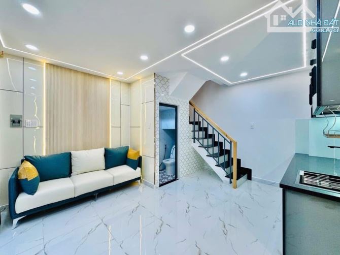 NHÀ MỚI ĐẸP - CÁCH MẶT TIỀN 15M - P.15-PHÚ NHUẬN-GIÁ TỐT 4,7 tỷ - 3