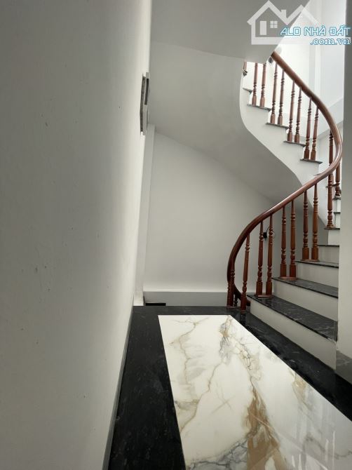 Bán nhà phố Nam Dư phường Vĩnh Hưng, Dt 35m2, 5t, mt 3.5m, ô tô tránh. - 3