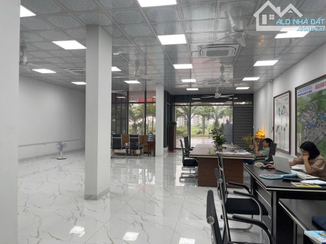 Cho thuê tòa nhà VP 7 tầng thang máy 300m/1 tầng trục chính kinh doanh  tại KĐT Thanh Hà - 3