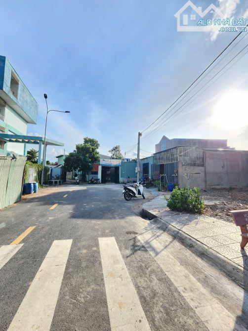 Bán đất 5.5x18m, gần Đặng Văn Mây p. Tân Đông Hiệp kế trường cấp 1,2 - 3