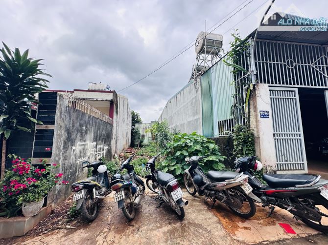 Nền rẻ nhất NGUYỄN XUÂN NGUYÊN đối diện Thiện Hạnh 5x22m chỉ 2xxx - 3