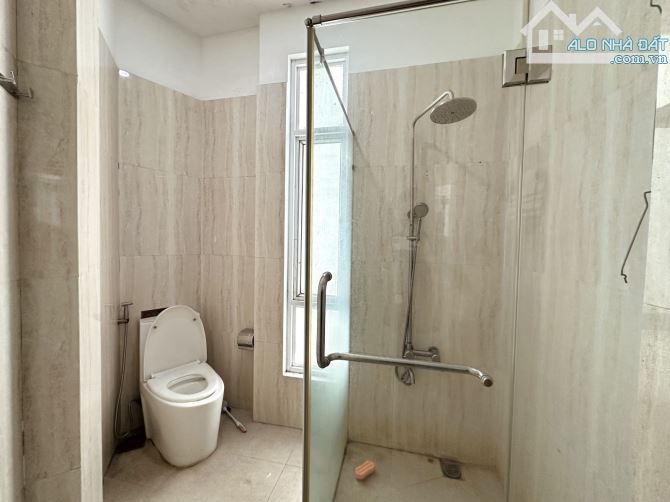 6.5 TỶ MẶT TIỀN NGUYỄN THƯỢNG HIỀN, P5, BÌNH THẠNH - 52M2 - 4 TẦNG - NGANG LỚN 9M - 3