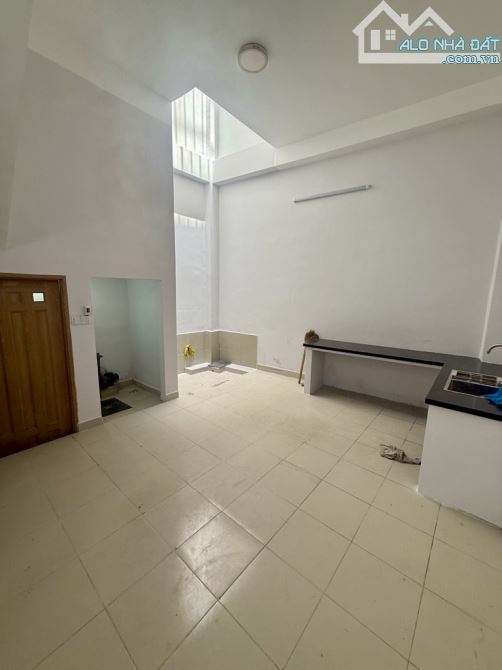 🏡 NGAY HƯƠNG LỘ 2 NỐI DÀI- HẺM 6M THÔNG – 3 TẦNG–70M²–5 PHÒNG –CHỈ 5.3 TỶ TL - 3