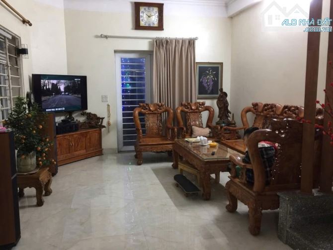 BIỆT THỰ LÔ GÓC VĂN PHÚ - MT 24,5M - Ô TÔ - THANG MÁY - KINH DOANH - 114 M2 GIÁ 33,5 TỶ - 3