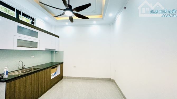 🔥🌺🏡 Nhà ĐẸP, LÔ GÓC, 43.5 m2, phố Quán Tình, Việt Hưng, Long Biên, Ô TÔ đỗ cửa, hơn 7 t - 3