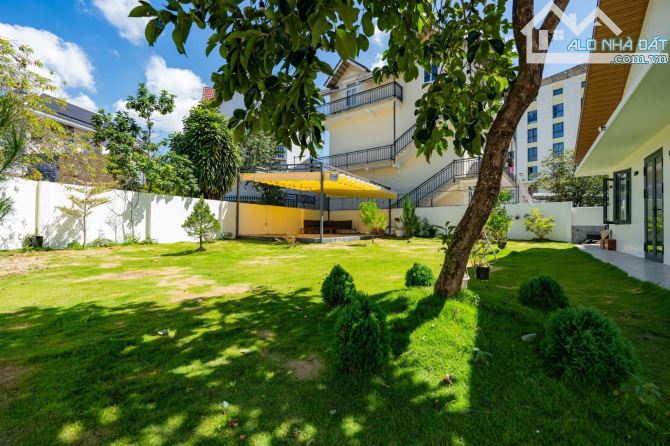 Bán Đất + Biệt thự sân vườn 742m2, 60 tỷ cách Hồ Xuân Hương 500m, Mặt đường Yesin - 3