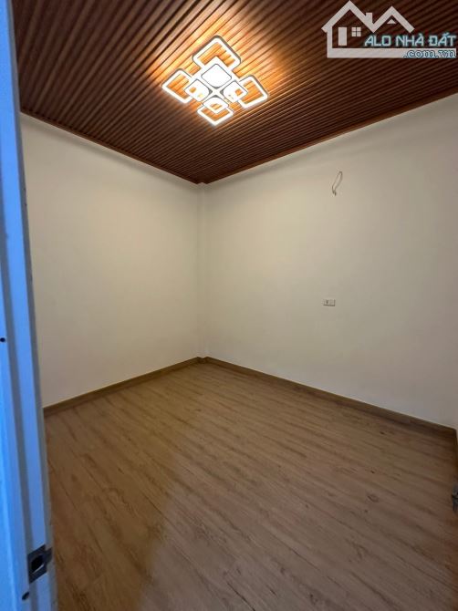 Vip nhất Yên Nghĩa: nhỉnh 5tỷ, 4tầng ô tô vào, 10m ô tô tránh, k có căn thứ 2 - 3