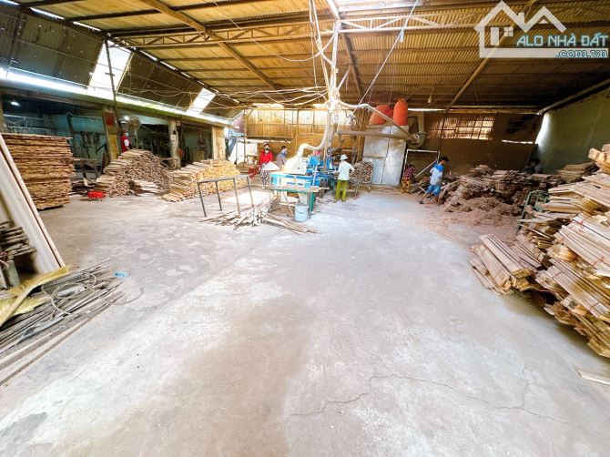 X115 bán xưởng khu vực làng gỗ thích hợp sản xuất. Kho hàng - 3