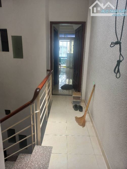 🔥 LÊ VĂN SỸ, Q3: NỞ HẬU - 56M² - HẺM 6M XE HƠI - 5PN CHỈ 9 TỶ TL! 🔥 - 3