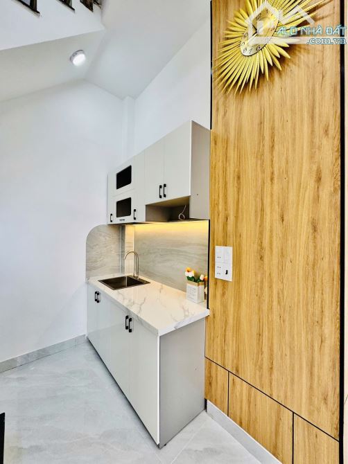 Bán nhà mặt tiền bình thạnh - 4x5m - 4 tầng - 5,5 tỷ - 3