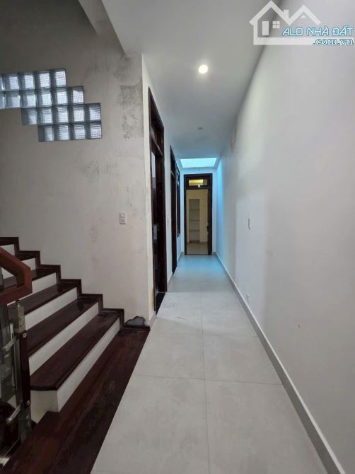 CHO THUÊ NHÀ 2 TẦNG MẶT TIỀN GẦN ĐỒNG KHỞI, TP HUẾ - 3