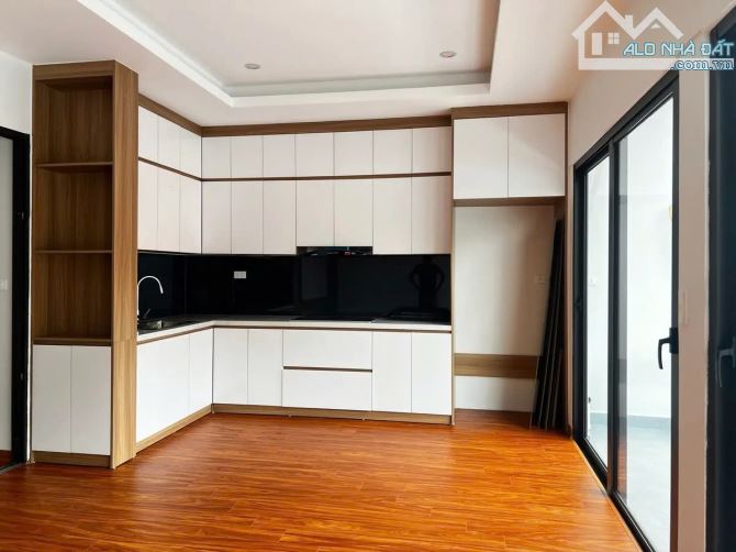 Bán nhà phố Hoàng Văn Thái 40m², MT 6.5m, ô tô tránh vỉa hè, kinh doanh nhỏ, giá 16.2 tỷ - 3