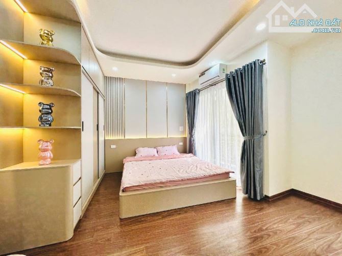 MẶT NGÕ - TT ĐỐNG ĐA - CÁCH ĐƯỜNG 20M - NHÀ ĐẸP 4 TẦNG - FULL NỘI THẤT - 9.2 TỶ - 3