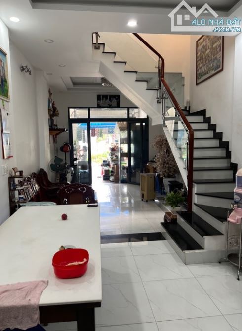 Bán 3 tầng 70m2 Kinh Doanh Ngay Nút Giao Vành Đai 3 - Cao Tốc, Q9. Giá 5.xx Tỷ - 3