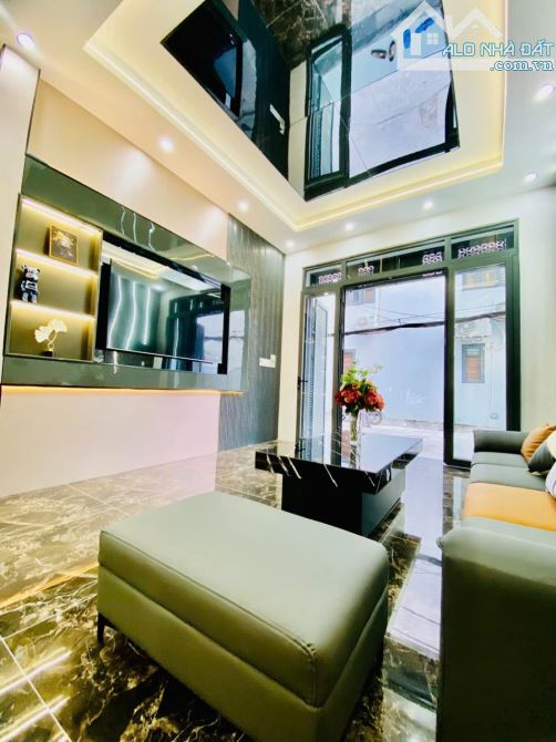 6.88 tỷ, siêu phẩm 4 tầng, full nội thất cao cấp, hẻm 6m, 10m ra Emart Phan Huy Ích. - 3